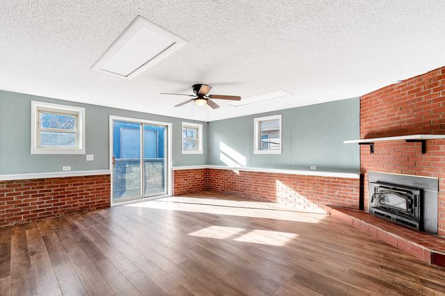 805 Willis Ave, Salina, KS 67401