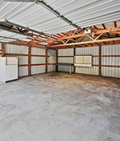 805 Willis Ave, Salina, KS 67401