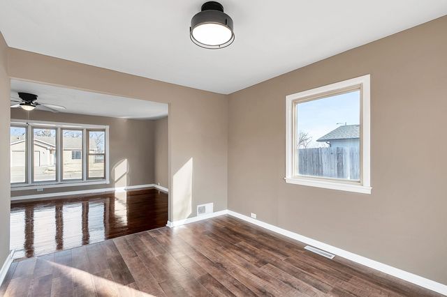 805 Willis Ave, Salina, KS 67401