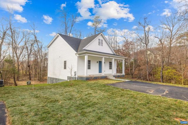 36B BETHUNE ST, Scottsville, VA 24590