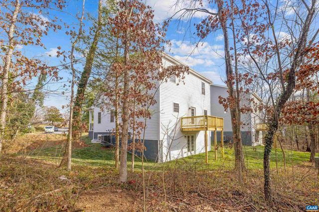 36B BETHUNE ST, Scottsville, VA 24590