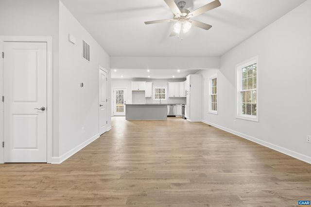 36B BETHUNE ST, Scottsville, VA 24590