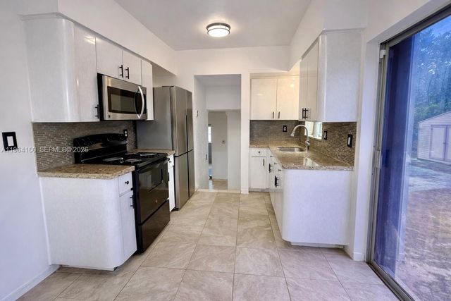 640 NW 16th St, Pompano Beach, FL 33060