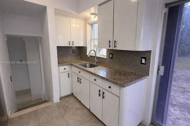 640 NW 16th St, Pompano Beach, FL 33060