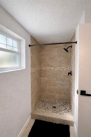 640 NW 16th St, Pompano Beach, FL 33060