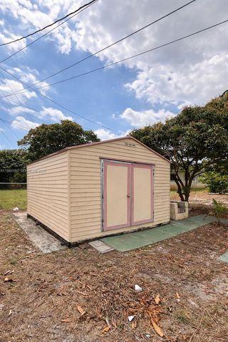 640 NW 16th St, Pompano Beach, FL 33060