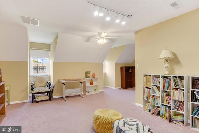 52 CARRIAGE RD, Palmyra, PA 17078