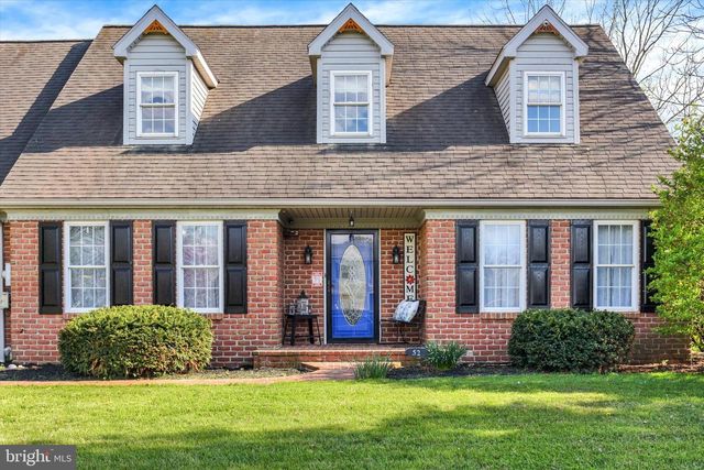 52 CARRIAGE RD, Palmyra, PA 17078