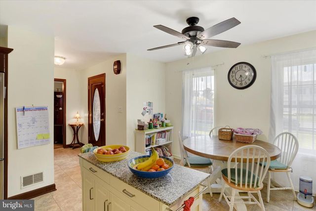52 CARRIAGE RD, Palmyra, PA 17078