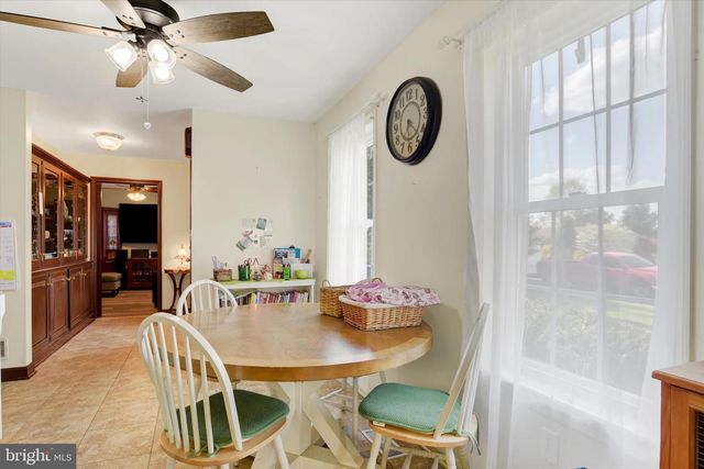 52 CARRIAGE RD, Palmyra, PA 17078