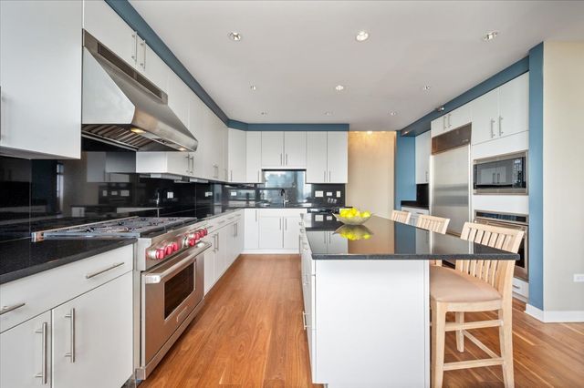 1160 S Michigan Avenue 4101, Chicago, IL 60605