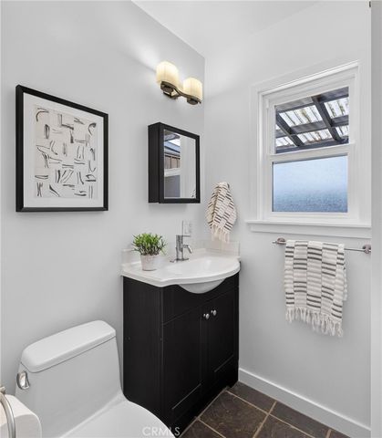 3411 S Cloverdale Avenue, Los Angeles, CA 90016
