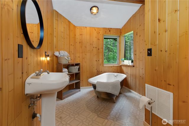 7229 Gallagher Cove Road NW, Olympia, WA 98502