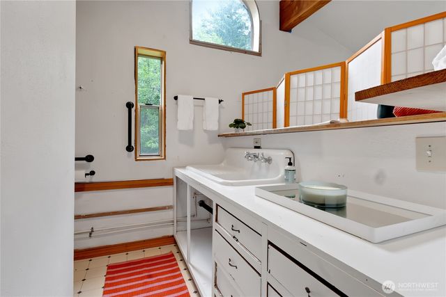 7229 Gallagher Cove Road NW, Olympia, WA 98502