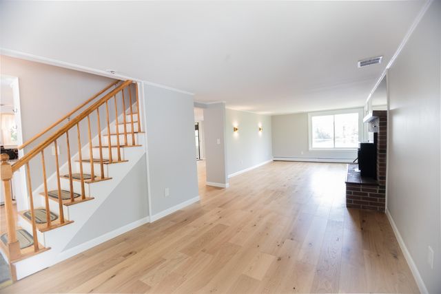 20 Shore Road, Somersworth, NH 03878