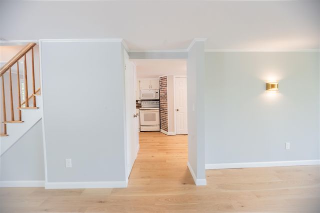 20 Shore Road, Somersworth, NH 03878