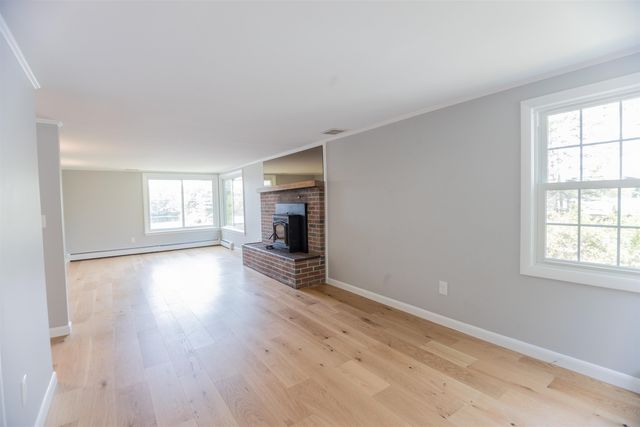 20 Shore Road, Somersworth, NH 03878