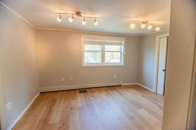 20 Shore Road, Somersworth, NH 03878