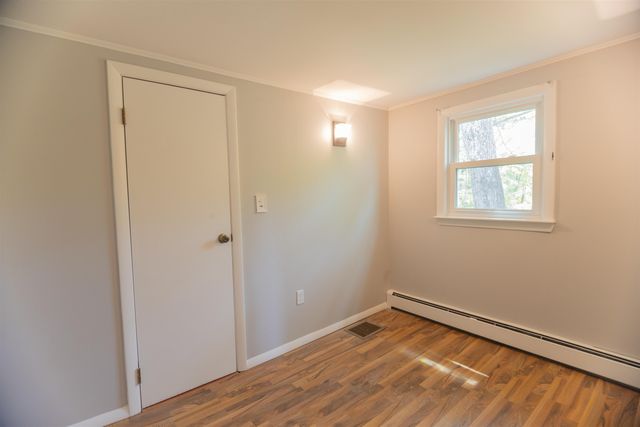 20 Shore Road, Somersworth, NH 03878