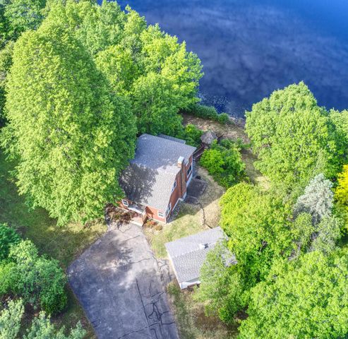 20 Shore Road, Somersworth, NH 03878