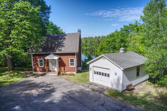 20 Shore Road, Somersworth, NH 03878