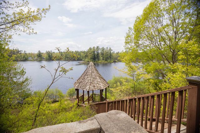 20 Shore Road, Somersworth, NH 03878