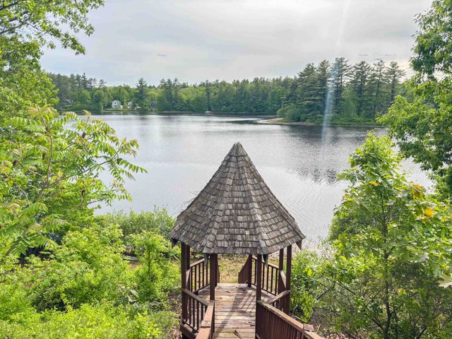 20 Shore Road, Somersworth, NH 03878