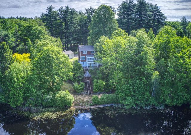 20 Shore Road, Somersworth, NH 03878