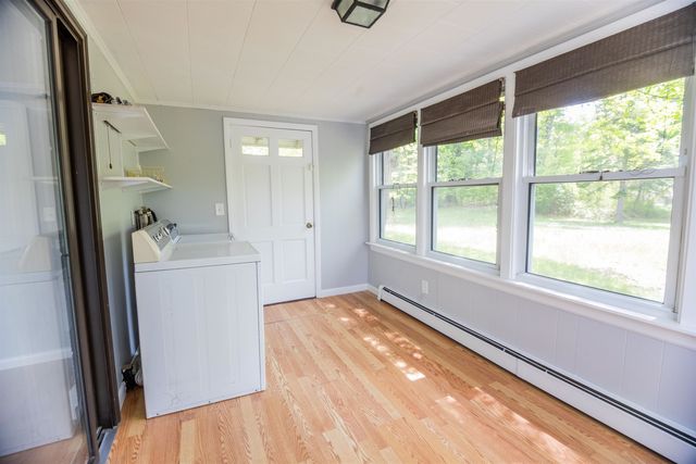 20 Shore Road, Somersworth, NH 03878
