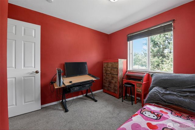 8811 E 188th Street, Puyallup, WA 98375