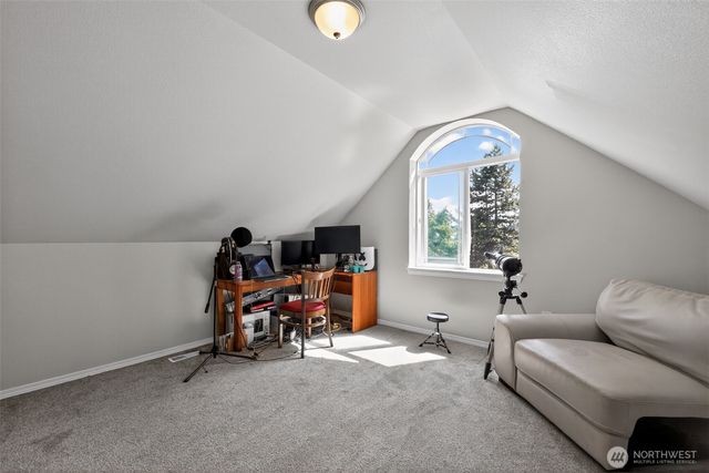 8811 E 188th Street, Puyallup, WA 98375