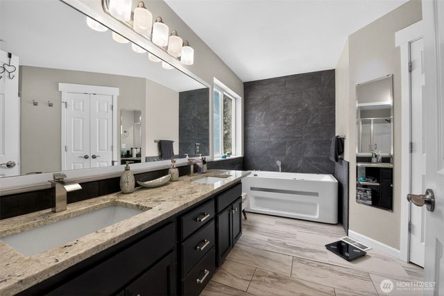 8811 E 188th Street, Puyallup, WA 98375