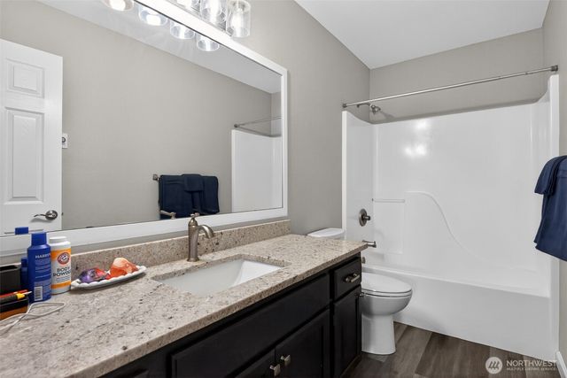 8811 E 188th Street, Puyallup, WA 98375
