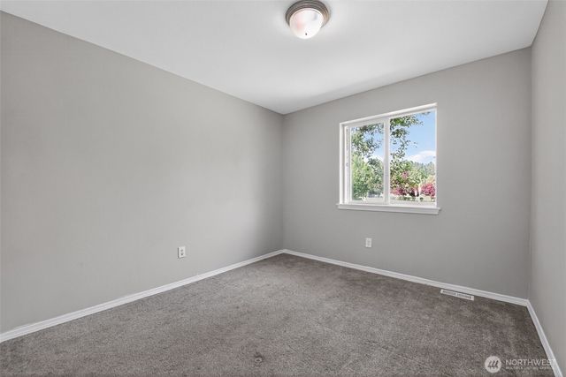 8811 E 188th Street, Puyallup, WA 98375