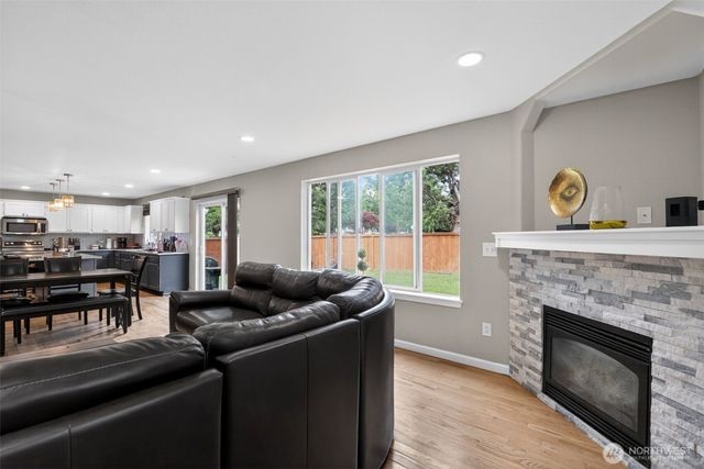 8811 E 188th Street, Puyallup, WA 98375