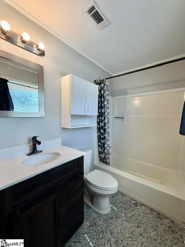 207 Needles Drive, Simpsonville, SC 29680