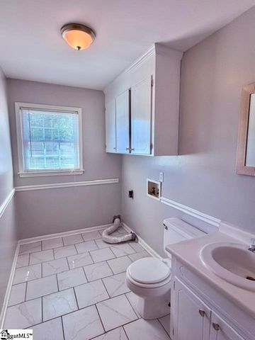 207 Needles Drive, Simpsonville, SC 29680