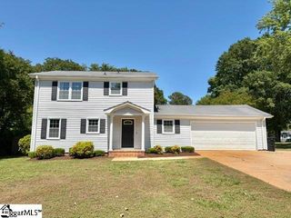 207 Needles Drive, Simpsonville, SC 29680