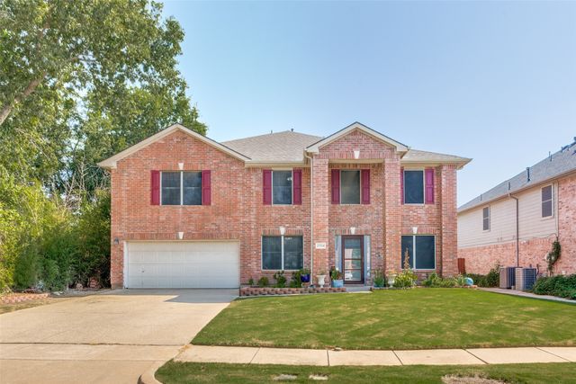 2704 Country Grove Trail, Mansfield, TX 76063