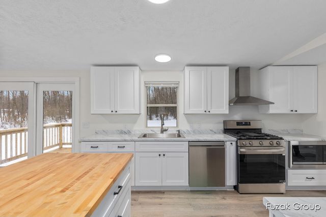 2226 53rd Street, Fennville, MI 49408