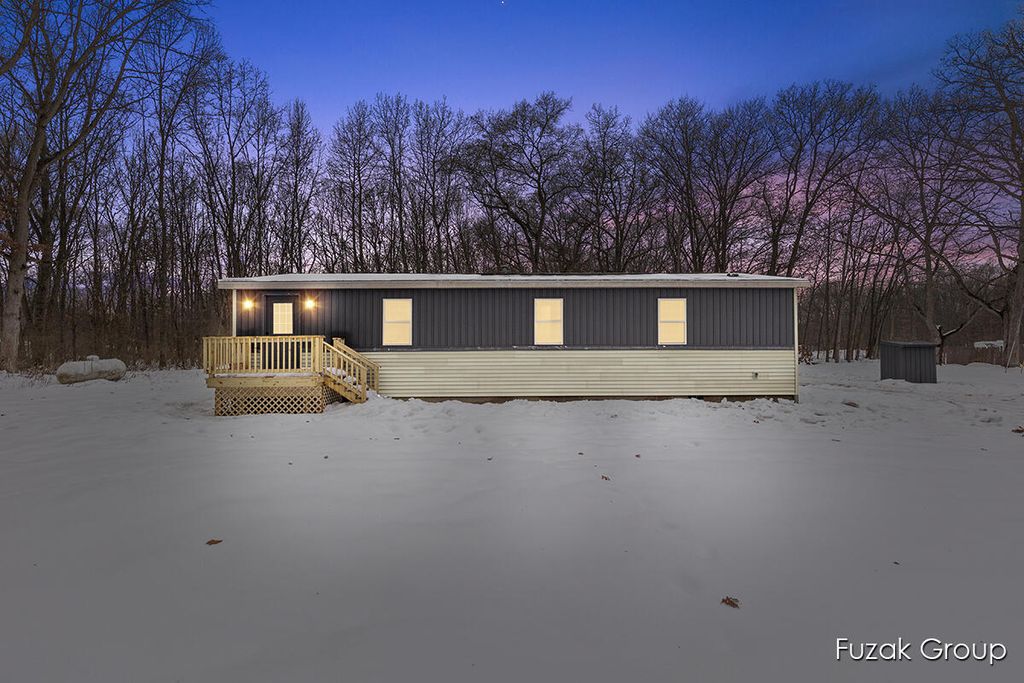 2226 53rd Street, Fennville, MI 49408