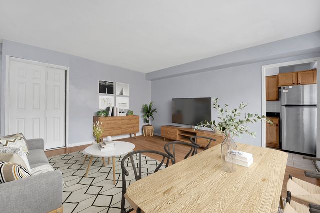 6118 N Sheridan Road 310, Chicago, IL 60660