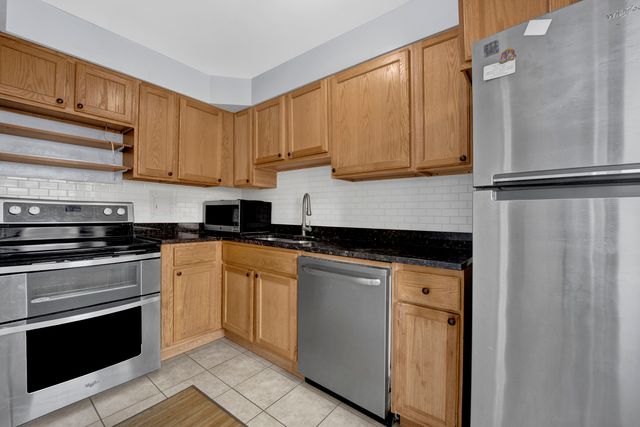 6118 N Sheridan Road 310, Chicago, IL 60660
