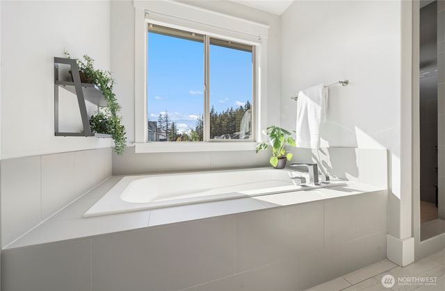 2036 NW 44th Avenue, Camas, WA 98607