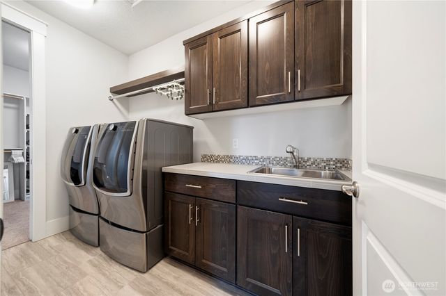 2036 NW 44th Avenue, Camas, WA 98607