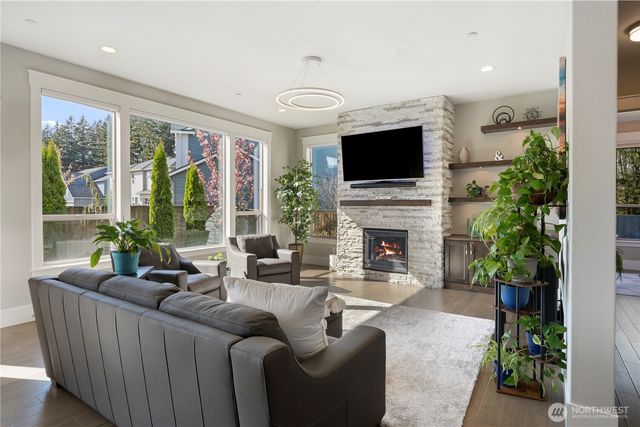 2036 NW 44th Avenue, Camas, WA 98607