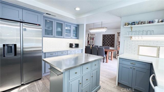 2 Ramada, Irvine, CA 92620