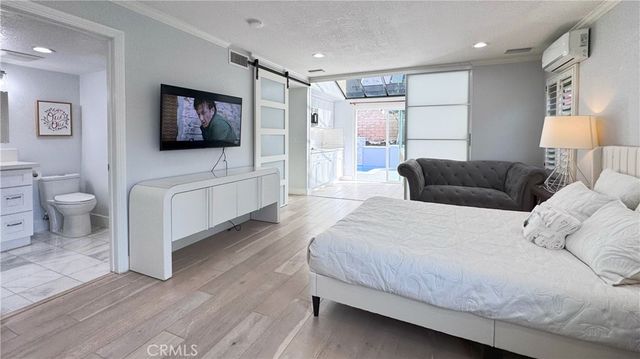 2 Ramada, Irvine, CA 92620