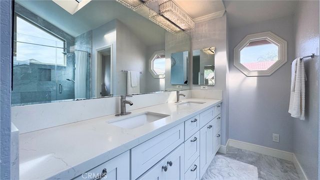 2 Ramada, Irvine, CA 92620
