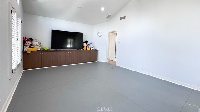 2 Ramada, Irvine, CA 92620